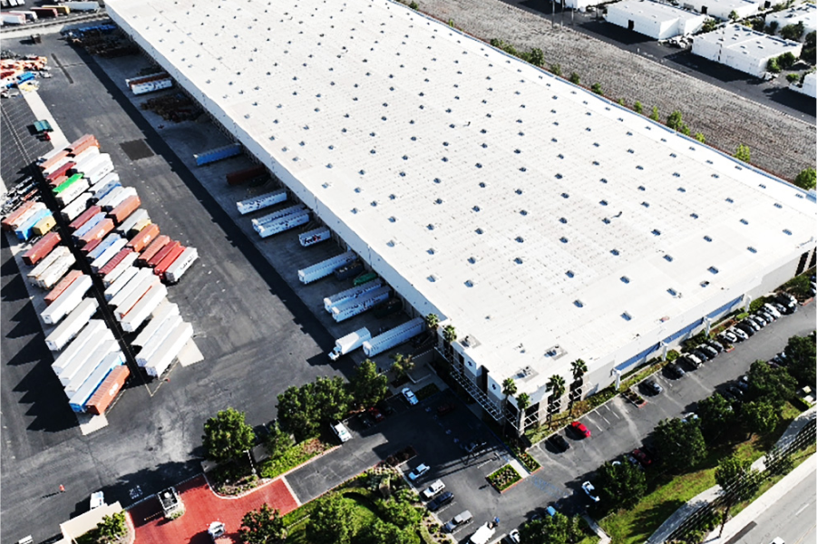 Overhead view of Ryder’s omnichannel fulfillment center